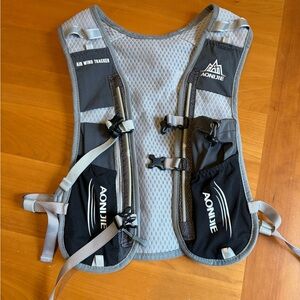 Aonijie Gray and Black Running Vest
